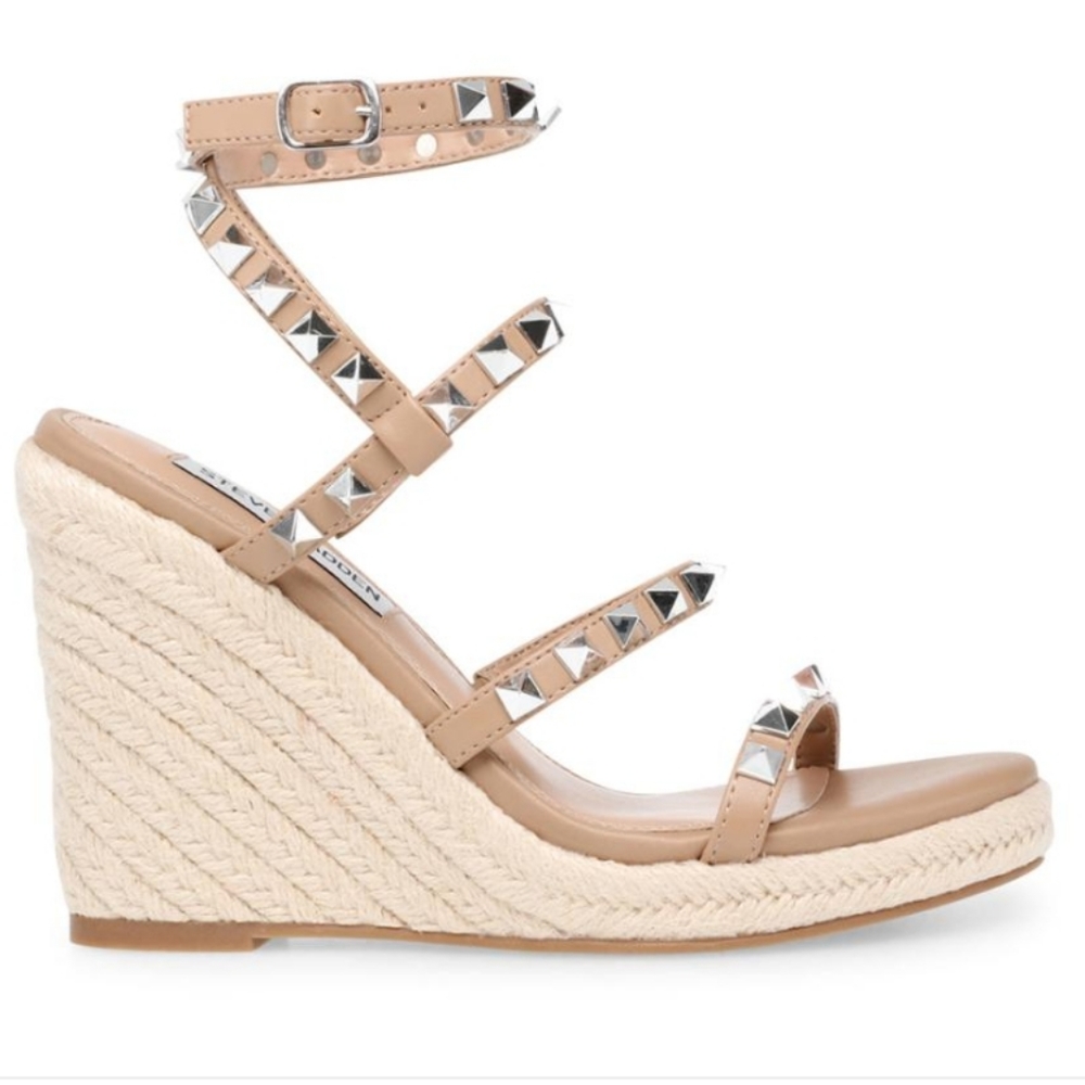 Brand New Never Worn Steve Madden Mali Tan Studded Wedges